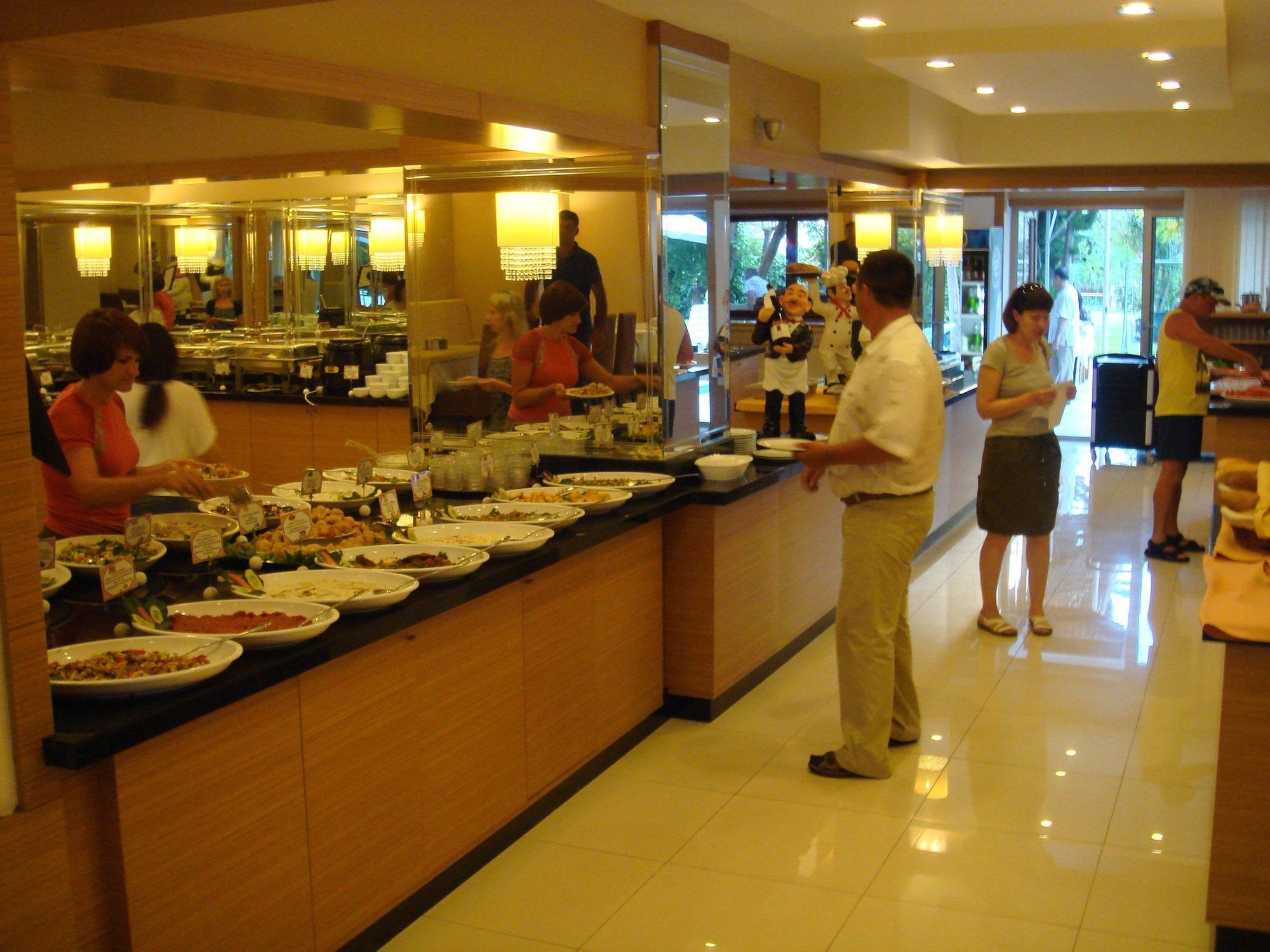 拉古纳套房酒店 安塔利亚 餐厅 照片